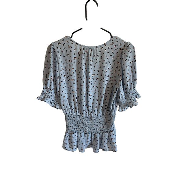 Sienna Sky Women's Medium Blue Floral Short Sleeve V-Neck Peplum Shaping Blouse - Picture 7 of 9